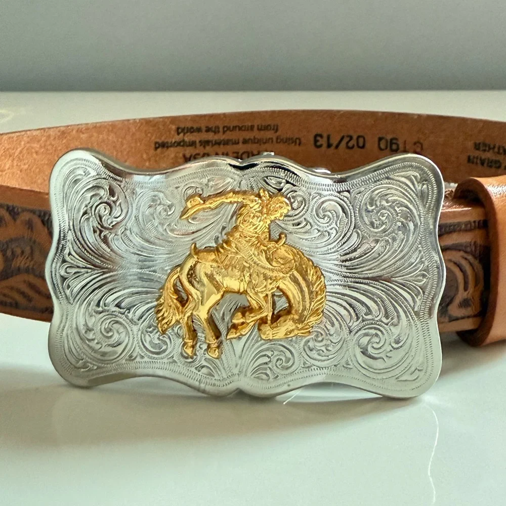 Justin Kids Western Belt Size 22 NWOT Tooled Leather Bucking Bronco Buckle USA